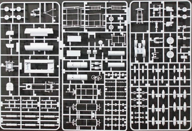 WWII RAF Bomber Re-Supply Set