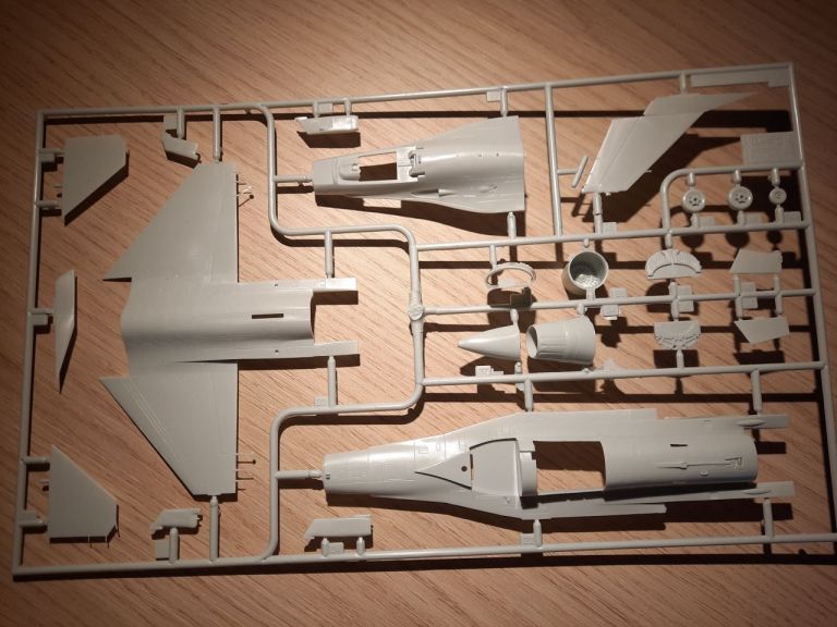 Lockheed F-16B twin seater Revell