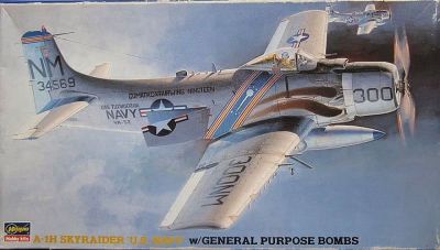 A-1H Skyraider US Navy w/General Purpose Bombs Hasegawa