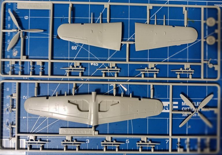 Hawker Typhoon Mk.IB+ Eduard Mask + Quickboost 72 062 + PART S72 103 + Canopy V72-12