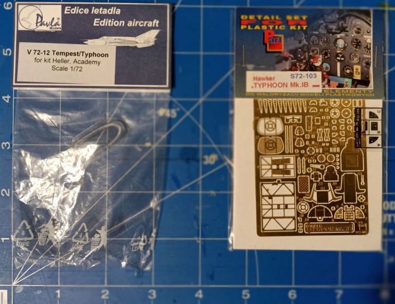 Hawker Typhoon Mk.IB+ Eduard Mask + Quickboost 72 062 + PART S72 103 + Canopy V72-12