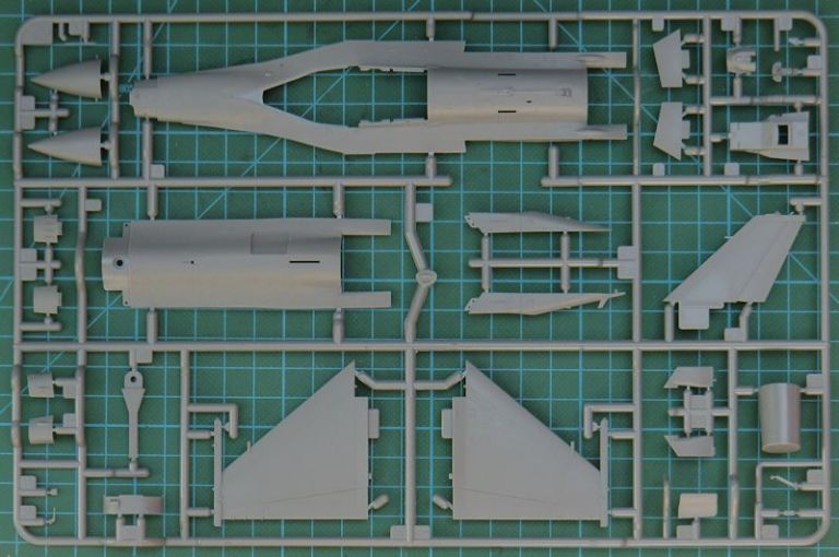 Martin F-16CJ Block 50 Fighting Falcon Tamiya