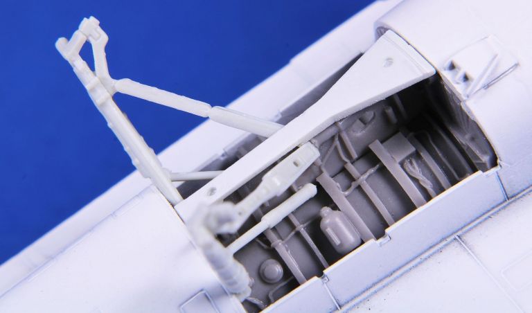 F-16MLU Wheel Bays for Revell 1:72