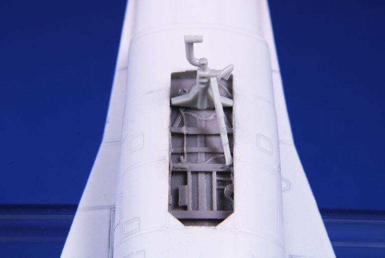 F-16MLU Wheel Bays for Revell 1:72
