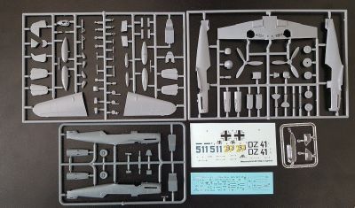 Messerschmitt Bf 109G-12 1:72 AZ Model