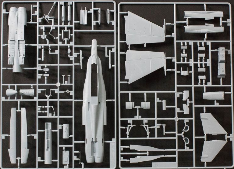 USN F/A-18C "VFA-192 Golden Dragons" 1:72 Academy