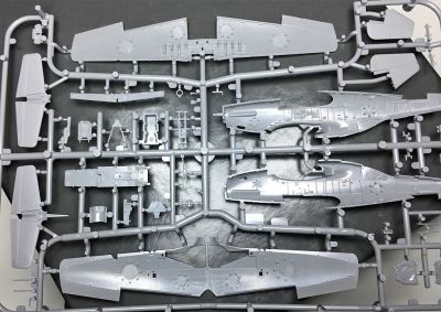 P-51C Mustang Mk.III 1:72 - Starter kit Arma Hobby