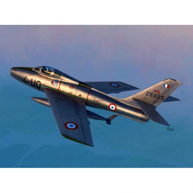 F-84F Thunderstreak 1:72
