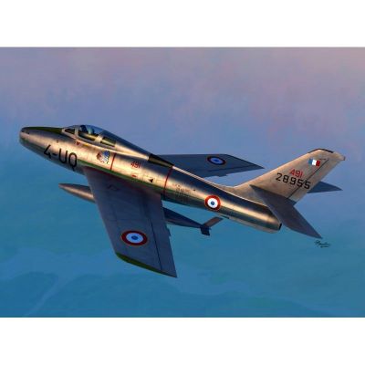 F-84F Thunderstreak 1:72 Sword