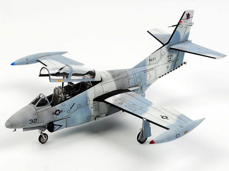 T-2C Buckeye 'TOP GUN'