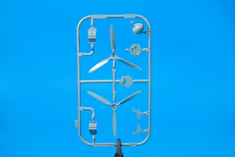 Spitfire Mk.IA ProfiPack Edition 1:48