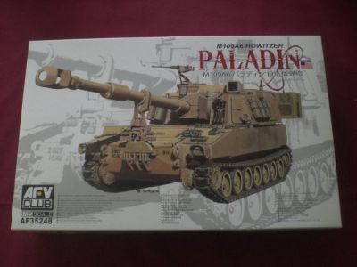 M109A6 Howitzer Paladin AFV CLUB